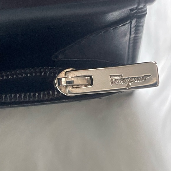 Salvatore Ferragamo Long Wallet - Picture 6 of 13